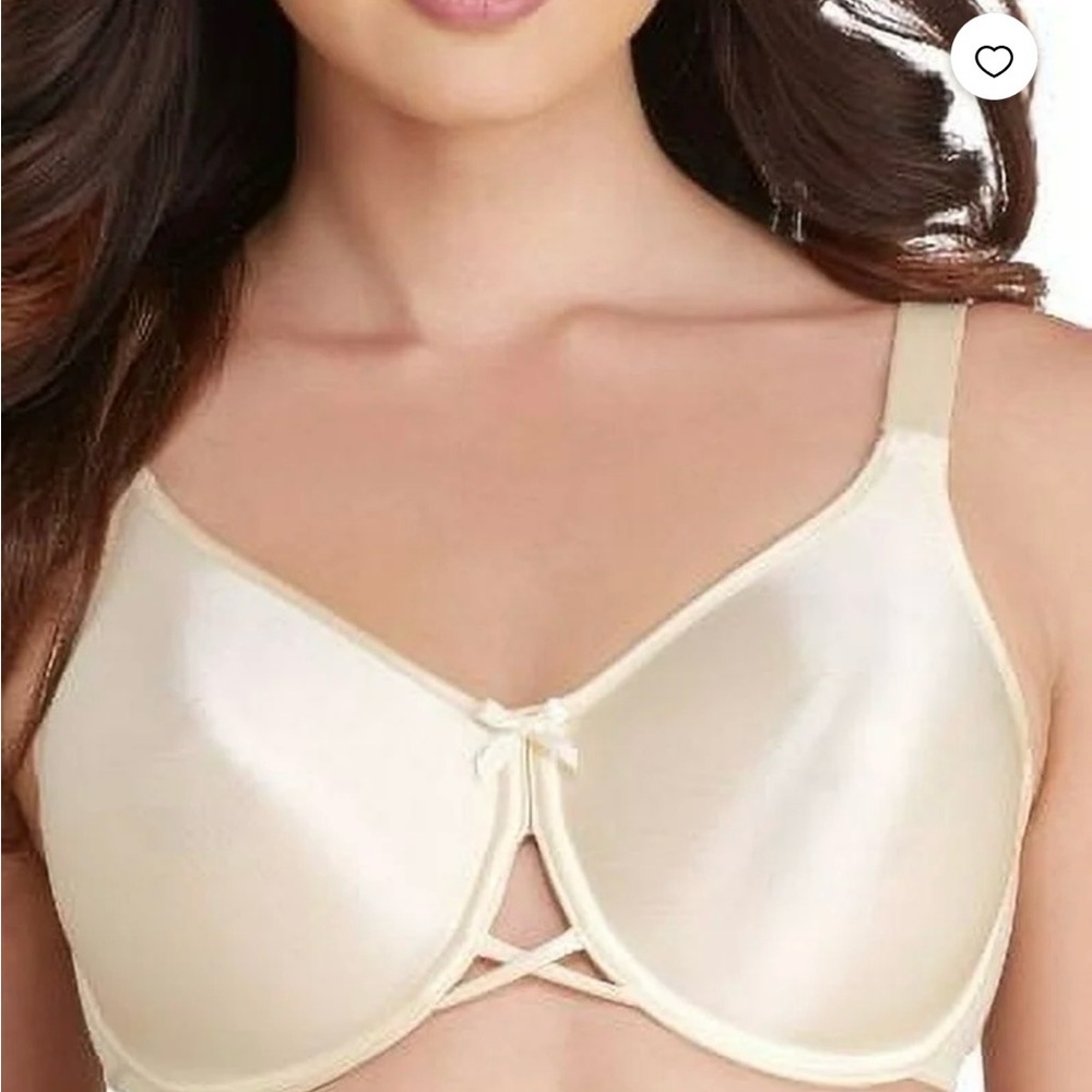 Satin Full-Coverage Underwire Bra in Cream